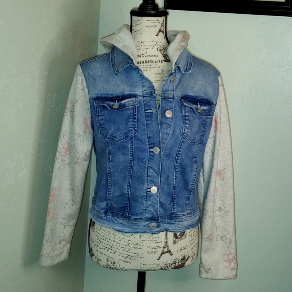 Wallflower Authentic Denim Jacket With Floral Sweatshirt Sleeve & Hood. SZ: 6